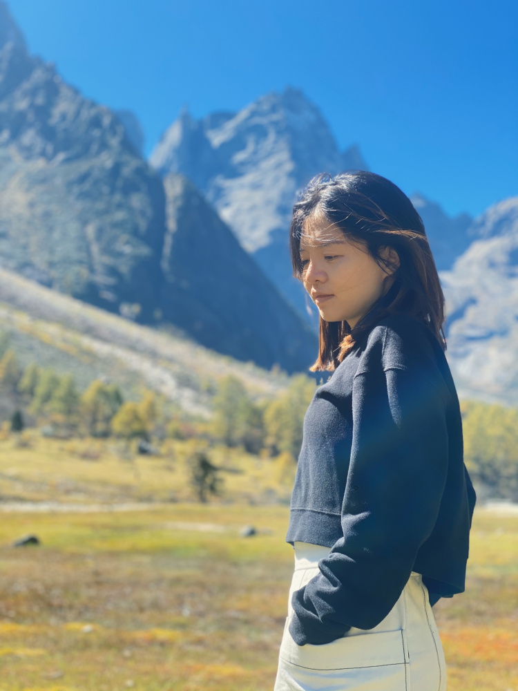 雪山 湖泊 溪流 森林 草甸 熊猫 秋日 温泉 火锅 老婆 孩子 理想 理想汽车