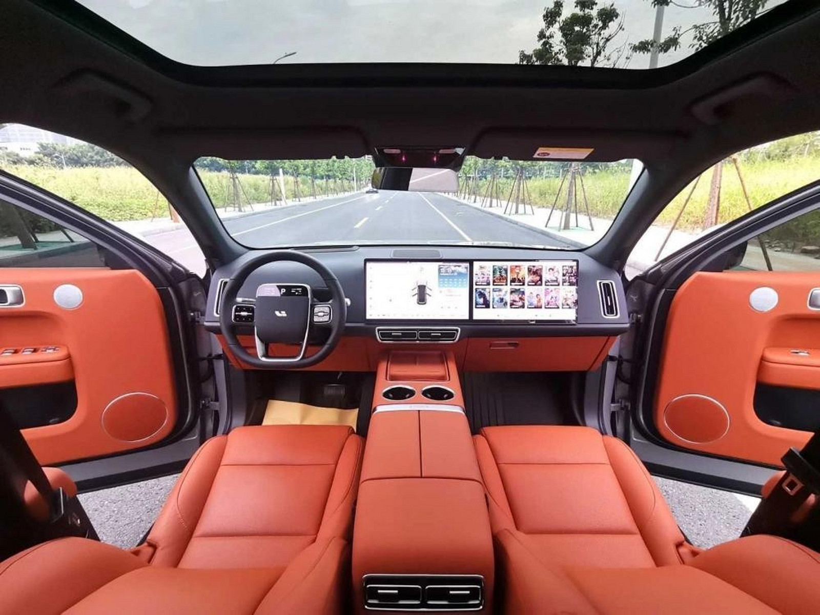 外观设计我就是喜欢上理想l7的外观和内饰才选择的乘坐空间座椅的包裹